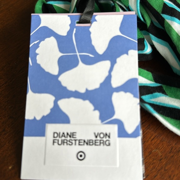 Diane Von Furstenberg - DVF for Target Wrap Dress - Picture 2 of 3